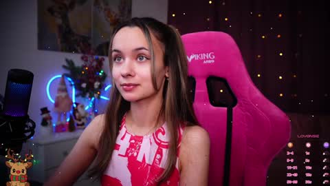 Snapshot of juicy___angel chatting on January 24, 6:25 pm Angelina online show from January 24, 6:25 pm