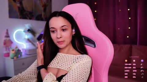 Snapshot of juicy___angel chatting on September 10, 10:04 am Angelina online show from September 10, 10:04 am