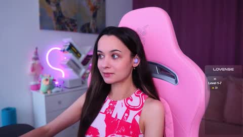 Snapshot of juicy___angel chatting on October 24, 11:06 am Angelina online show from October 24, 11:06 am