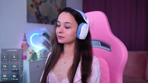 Snapshot of juicy___angel chatting on November 19, 11:21 am Angelina online show from November 19, 11:21 am