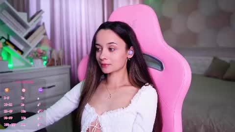 Snapshot of juicy___angel chatting on July 8, 12:42 pm Angelina online show from July 8, 12:42 pm