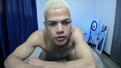 Snapshot of juicy_boy22 chatting on October 8, 7:22 pm Miguel online show from October 8, 7:22 pm