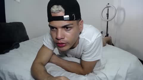 Miguel online show from January 5, 5:49 pm