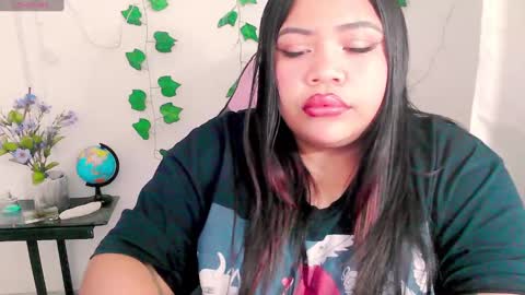 Snapshot of juicy_elenxx chatting on January 19, 9:55 pm EleN online show from January 19, 9:55 pm