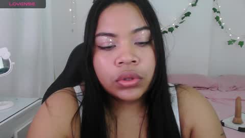 Snapshot of juicy_elenxx chatting on June 6, 10:42 am EleN online show from June 6, 10:42 am
