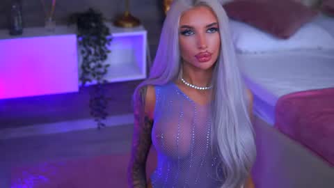 Jessye online show from April 30, 8:57 pm