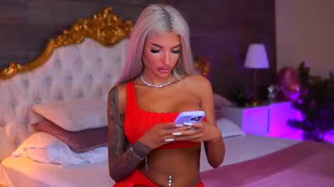 Snapshot of juicy_jessye chatting on August 1, 8:08 pm Jessye online show from August 1, 8:08 pm