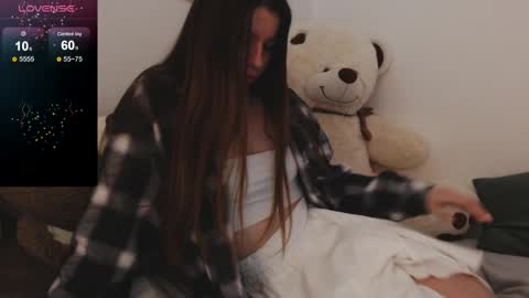 laura online show from December 3, 3:44 pm