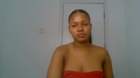 Snapshot of juicy_pussy1122 chatting on November 20, 9:09 am Emily online show from November 20, 9:09 am