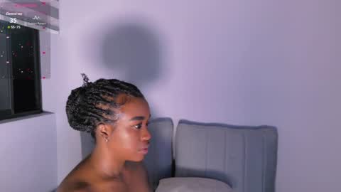 Snapshot of juicy_sky chatting on June 29, 2:40 am Your Paradise online show from June 29, 2:40 am