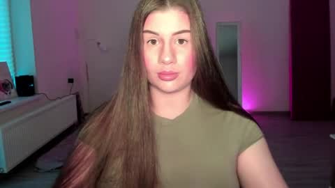 Elena online show from May 21, 6:15 pm