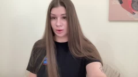 Snapshot of juicyhelenx chatting on August 4, 3:25 pm Elena online show from August 4, 3:25 pm