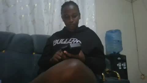 Snapshot of juicyicequeen chatting on August 4, 3:58 pm juicyicequeen online show from August 4, 3:58 pm