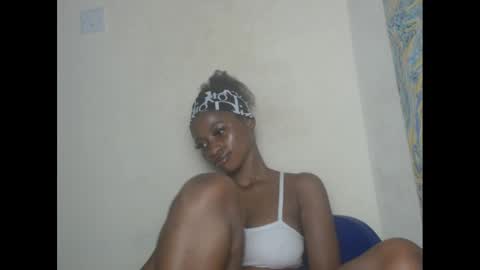 juicypiexx online show from February 13, 12:02 am