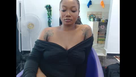 juicyxpink online show from December 20, 9:05 am