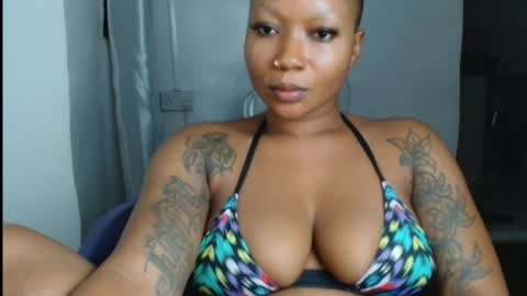 juicyxpink online show from June 28, 10:38 pm