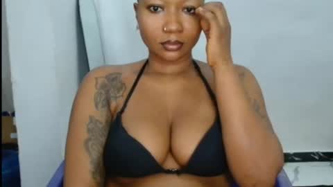 juicyxpink online show from July 14, 6:35 pm
