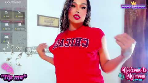 Jujubee online show from September 18, 3:14 pm