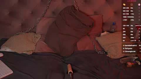 Julcy online show from March 12, 12:50 am