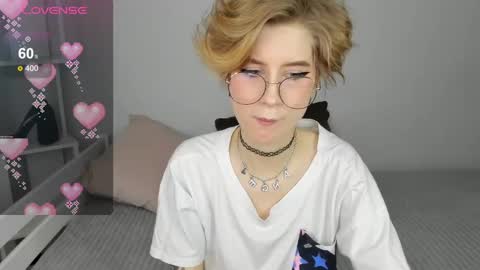 Snapshot of julescrown chatting on February 24, 8:06 am Jules online show from February 24, 8:06 am