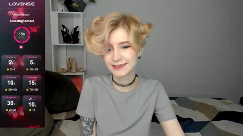 Snapshot of julescrown chatting on September 14, 1:05 am Jules online show from September 14, 1:05 am