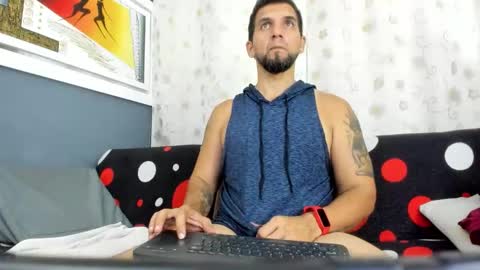 juleslake2 online show from November 22, 7:13 pm