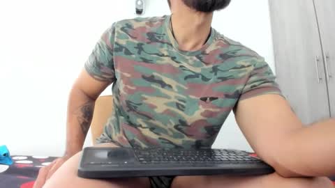 juleslake2 online show from January 11, 4:12 pm