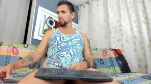 Snapshot of juleslake2 chatting on July 23, 12:57 am juleslake2 online show from July 23, 12:57 am