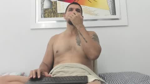 Snapshot of juleslatin122 chatting on December 1, 5:02 pm Jules online show from December 1, 5:02 pm