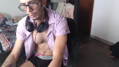 Julfigo online show from July 11, 4:10 pm