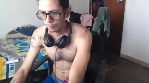Julfigo online show from July 29, 5:33 pm