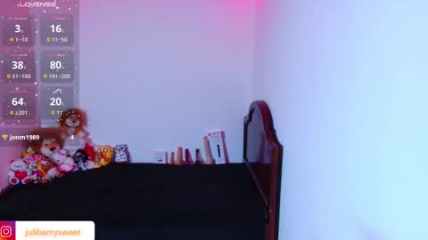 Juliana online show from November 13, 1:48 am