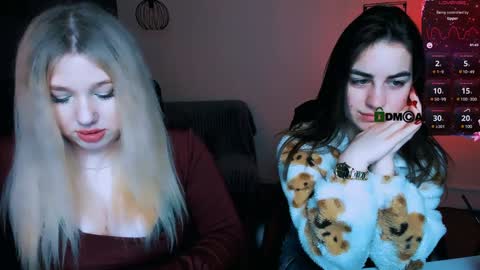 Snapshot of juli_kisss chatting on January 27, 10:27 pm juli kisss online show from January 27, 10:27 pm