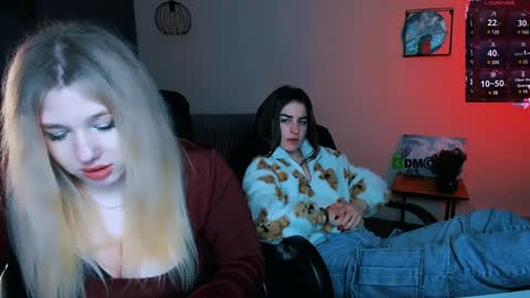 Snapshot of juli_kisss chatting on January 28, 4:50 am juli kisss online show from January 28, 4:50 am