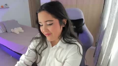 Snapshot of juli_santos_22 chatting on January 13, 3:58 pm juli_santos_22 online show from January 13, 3:58 pm