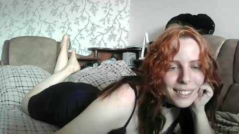 Snapshot of julia357743 chatting on June 19, 8:18 am Julia online show from June 19, 8:18 am