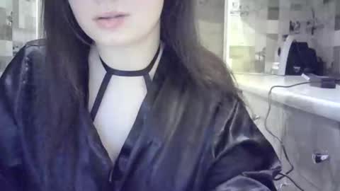 julia69009 online show from December 17, 9:05 pm