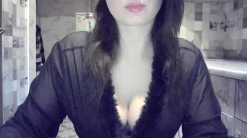 julia69009 online show from July 27, 9:00 pm