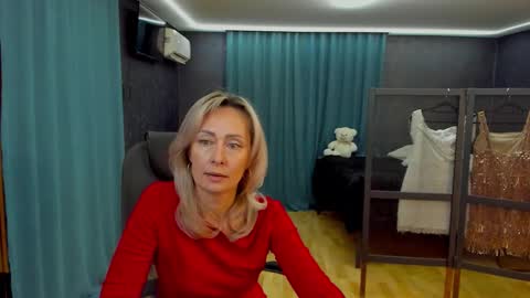 Snapshot of julia__cherry_ chatting on October 25, 1:29 pm julia__cherry_ online show from October 25, 1:29 pm