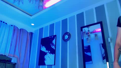 julia_bulette1 online show from September 25, 3:21 am