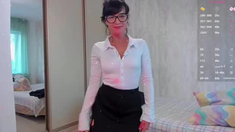 Julia online show from September 25, 8:18 am