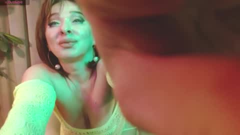 Julia online show from October 12, 5:45 pm