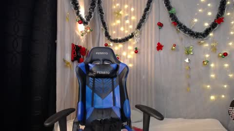 Juliana online show from January 8, 4:23 am