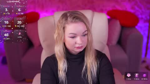 Julia online show from March 19, 4:11 pm