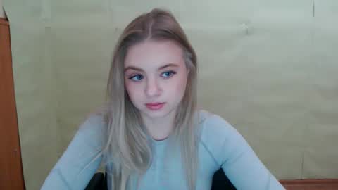 juliacrazy_ online show from December 2, 5:59 am