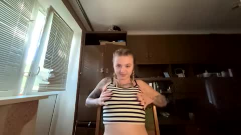 juliacrazy_ online show from September 24, 1:58 pm