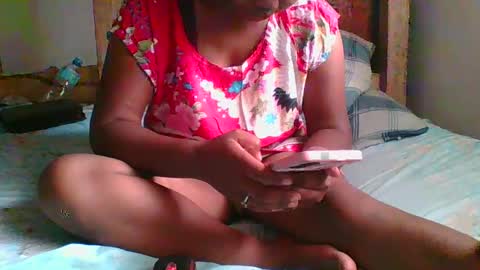 Snapshot of juliah02 chatting on March 12, 11:31 am juliah02 online show from March 12, 11:31 am