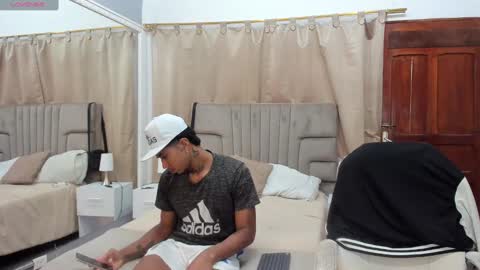 Snapshot of julian_billy chatting on December 30, 2:51 pm julian billy online show from December 30, 2:51 pm