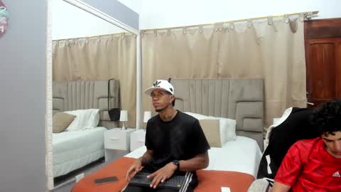 Snapshot of julian_billy chatting on January 5, 5:51 pm julian billy online show from January 5, 5:51 pm