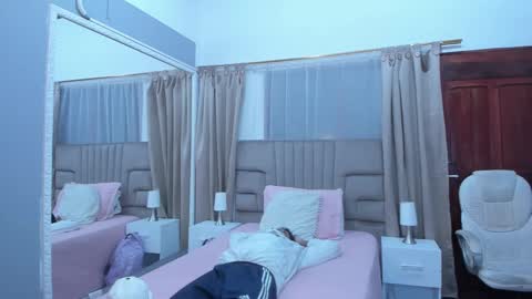 Snapshot of julian_billy chatting on February 11, 11:32 am julian billy online show from February 11, 11:32 am